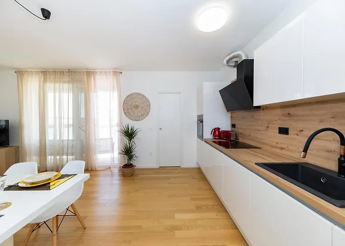 Deluxe Apartamento *